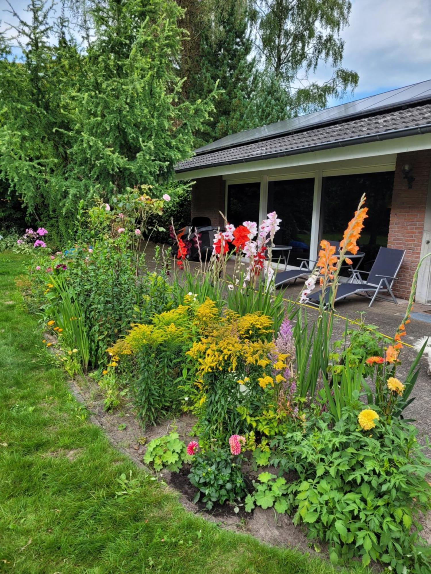 Ferienwohnung Gartenblick Westerstede Buitenkant foto